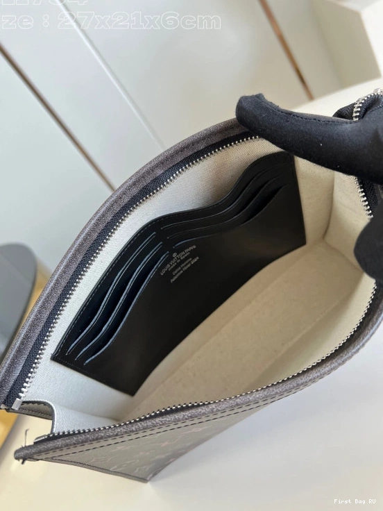 First bag ru VOYAGE-27*21*6CM POCHETTE VUITTON LOUIS 0806